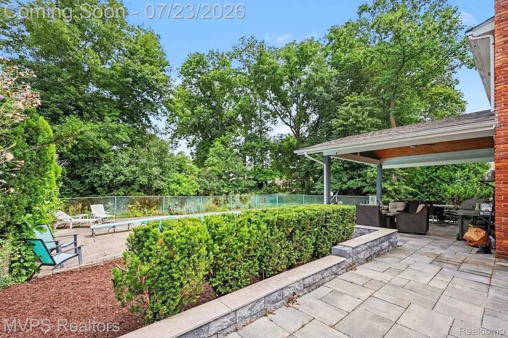 6949 Cottonwood Knoll West Bloomfield Charter Township MI 48322