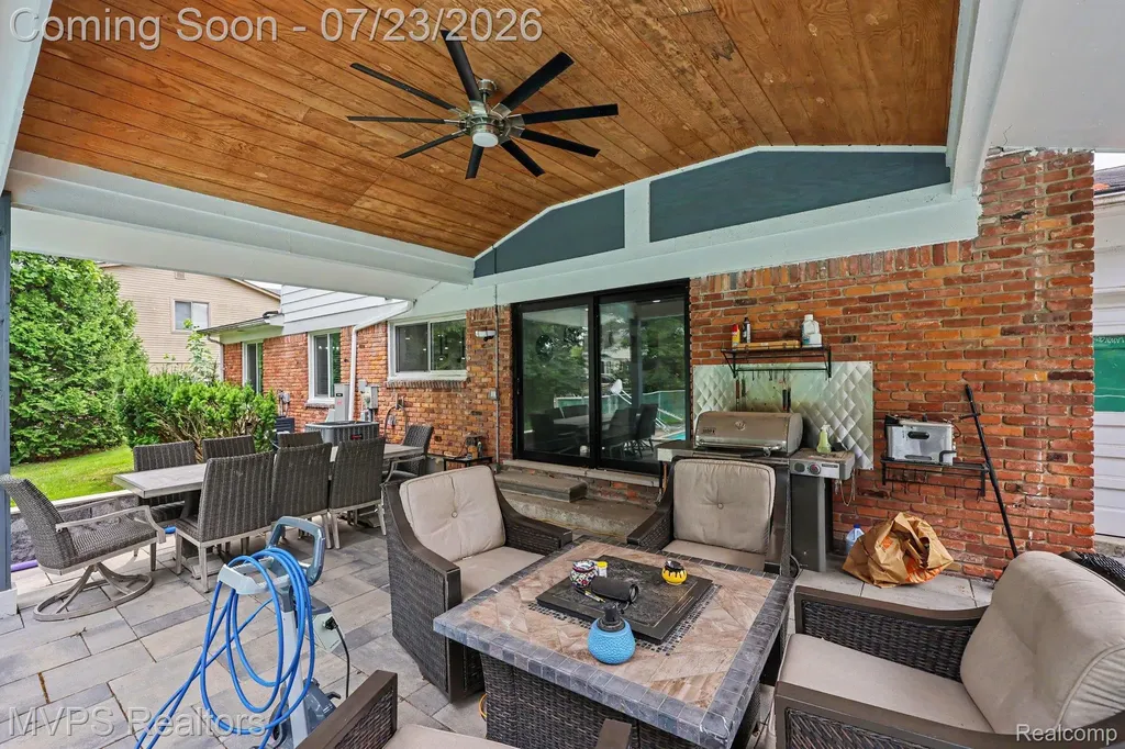 6949 Cottonwood Knoll West Bloomfield Charter Township MI 48322