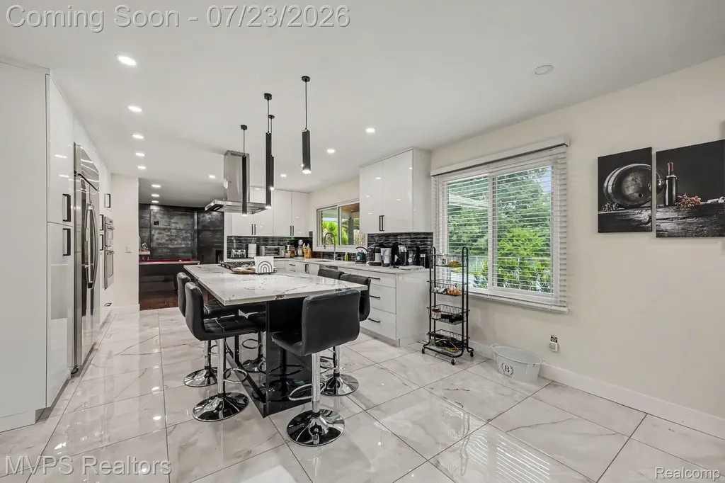 6949 Cottonwood Knoll West Bloomfield Charter Township MI 48322