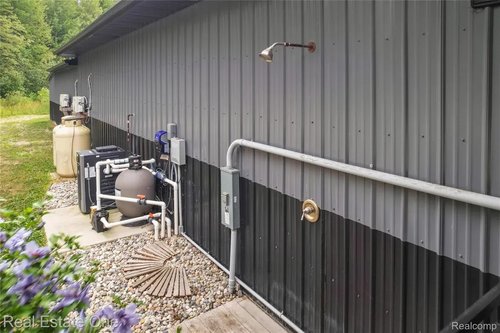 10366 Duffield Road Montrose Charter Township MI 48457