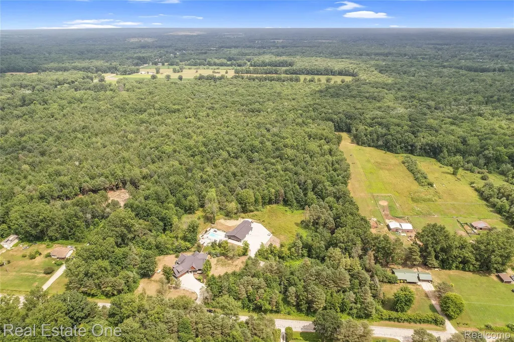 10366 Duffield Road Montrose Charter Township MI 48457