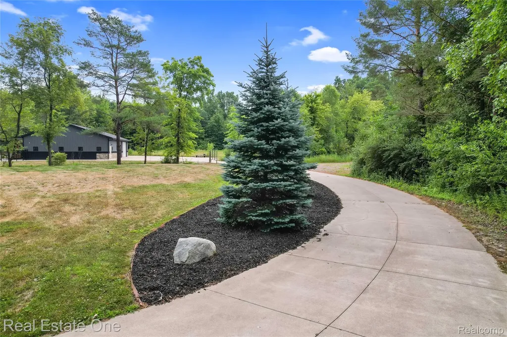 10366 Duffield Road Montrose Charter Township MI 48457