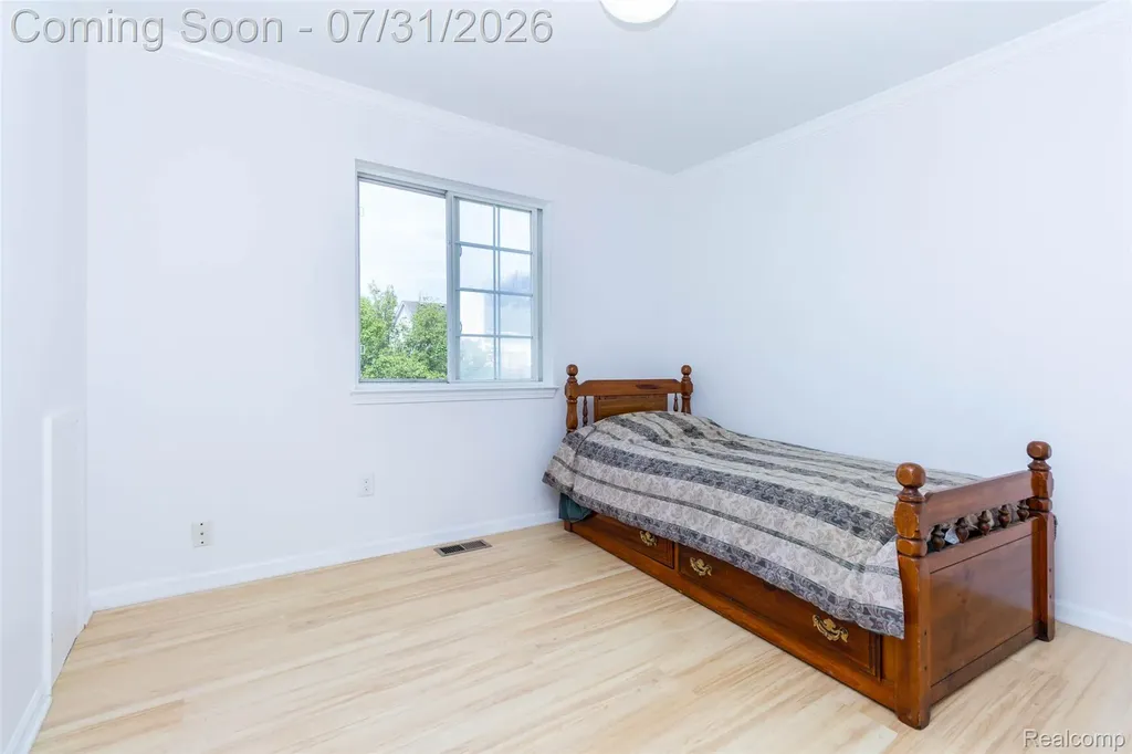 3388 Riverside Drive Canton Charter Township MI 48188