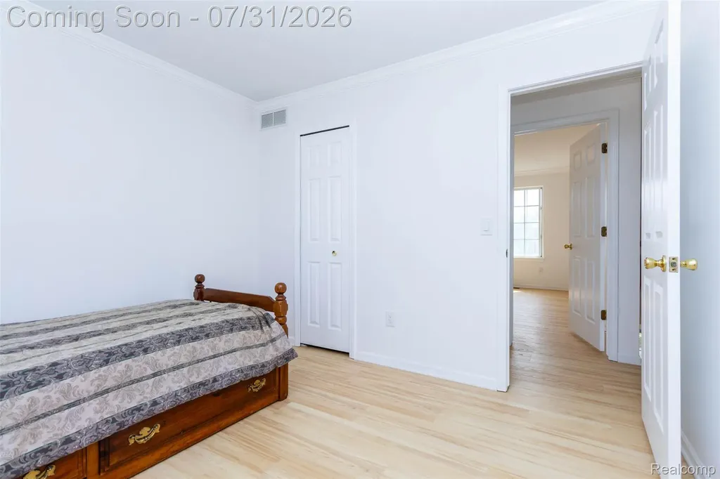 3388 Riverside Drive Canton Charter Township MI 48188