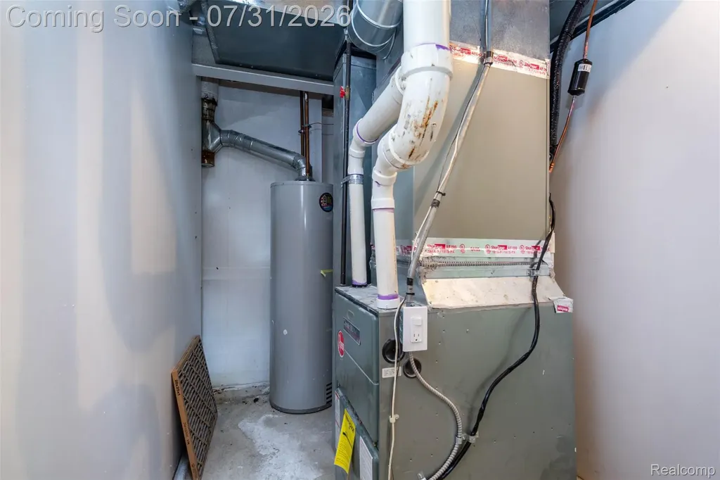 3388 Riverside Drive Canton Charter Township MI 48188