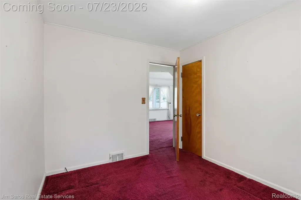 305 S Edison Avenue Royal Oak City MI 48067