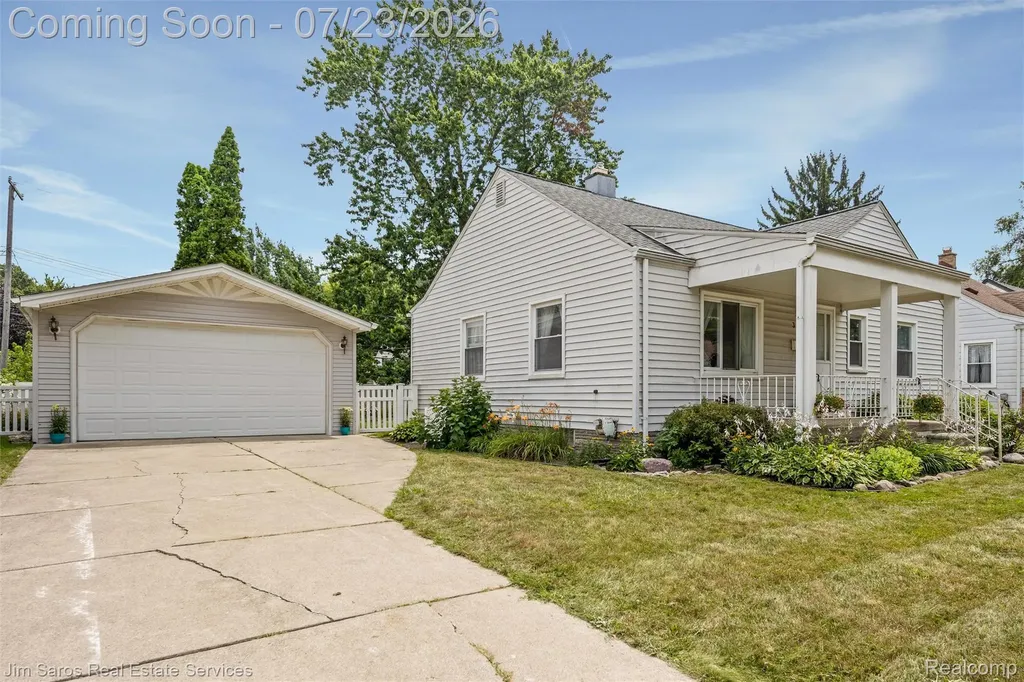 305 S Edison Avenue Royal Oak City MI 48067