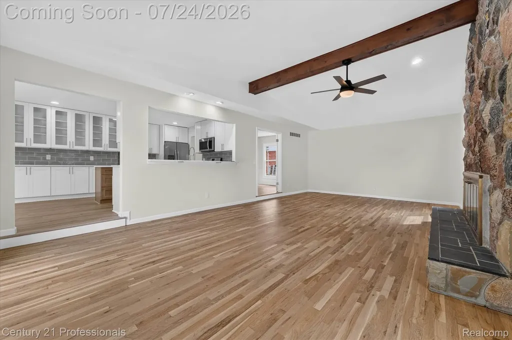 36045 Congress Court Farmington Hills City MI 48335
