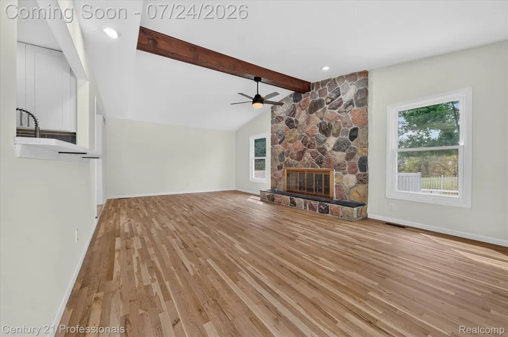 36045 Congress Court Farmington Hills City MI 48335