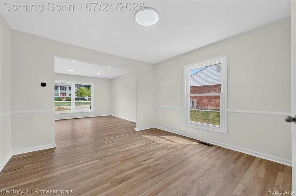 36045 Congress Court Farmington Hills City MI 48335
