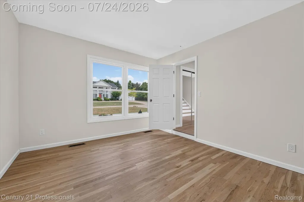 36045 Congress Court Farmington Hills City MI 48335