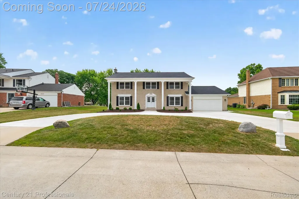 36045 Congress Court Farmington Hills City MI 48335