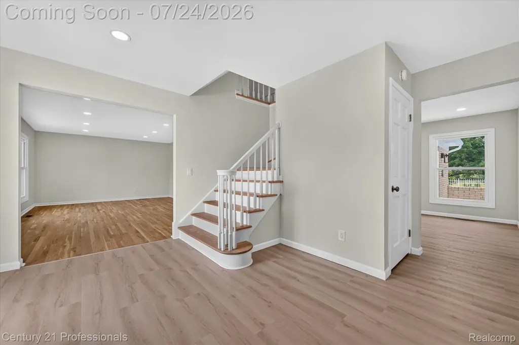 36045 Congress Court Farmington Hills City MI 48335