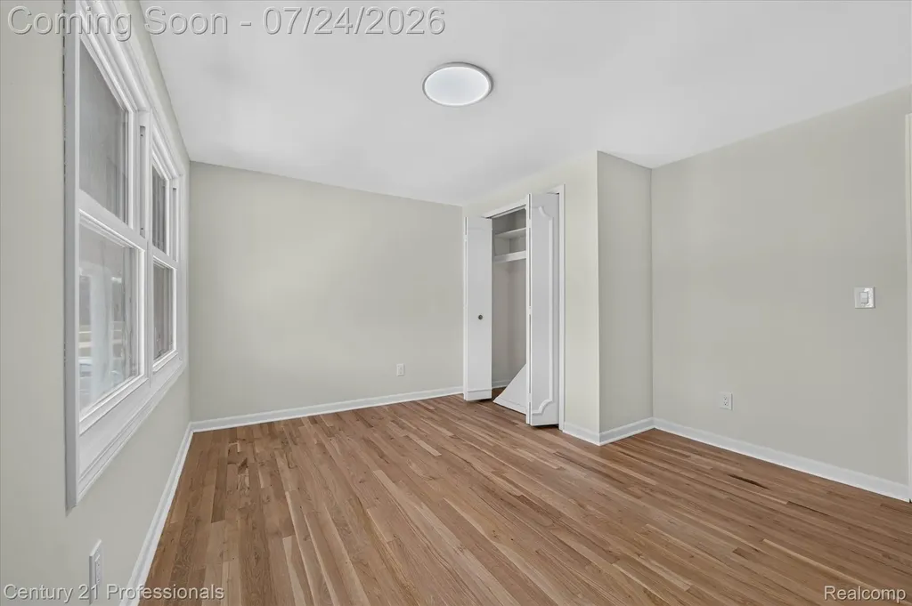 36045 Congress Court Farmington Hills City MI 48335