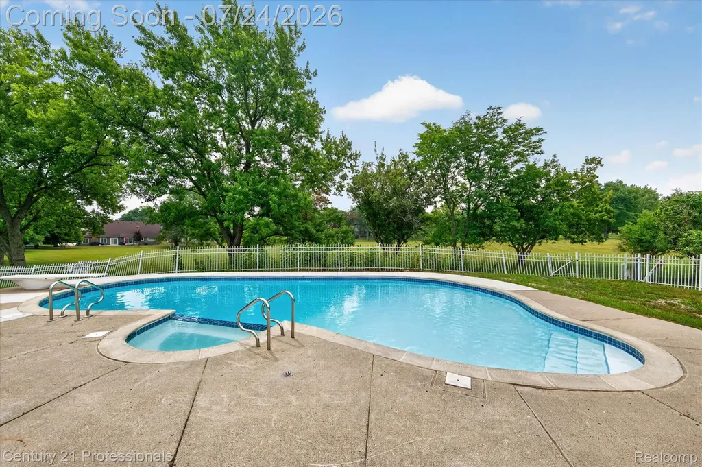 36045 Congress Court Farmington Hills City MI 48335