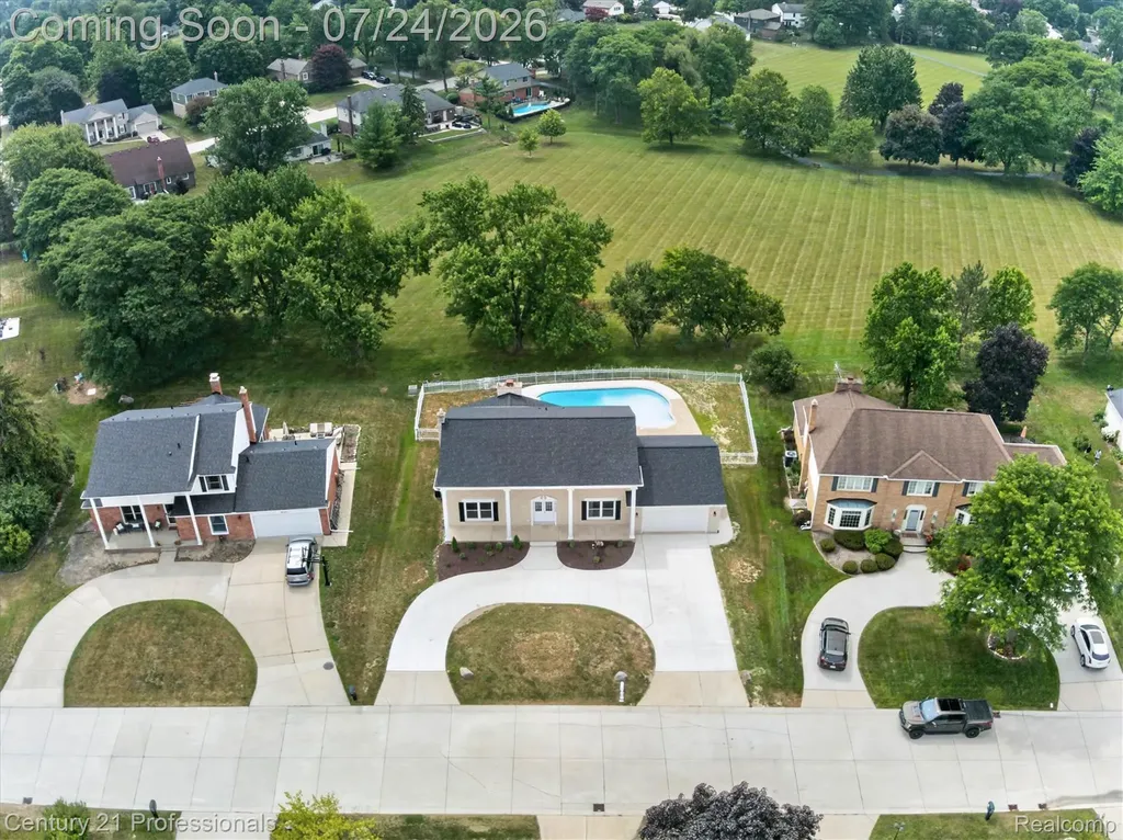 36045 Congress Court Farmington Hills City MI 48335
