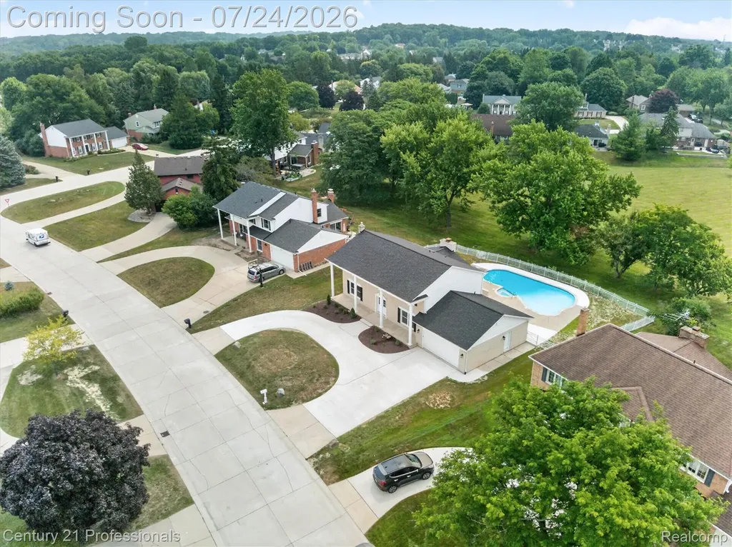 36045 Congress Court Farmington Hills City MI 48335