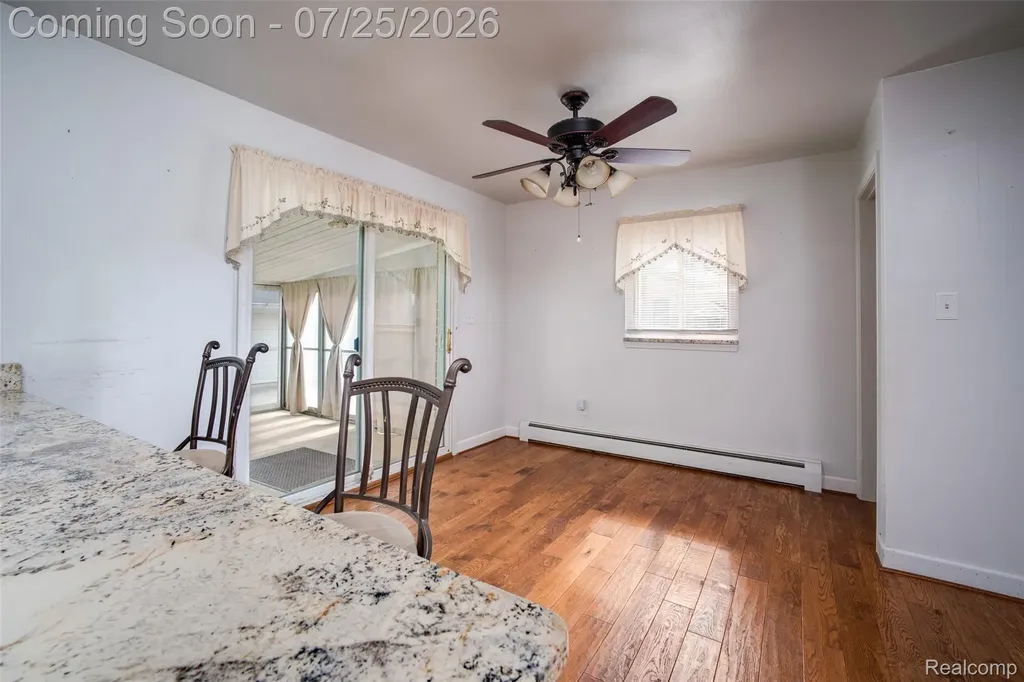 31045 John Hauk Street Garden City City MI 48135