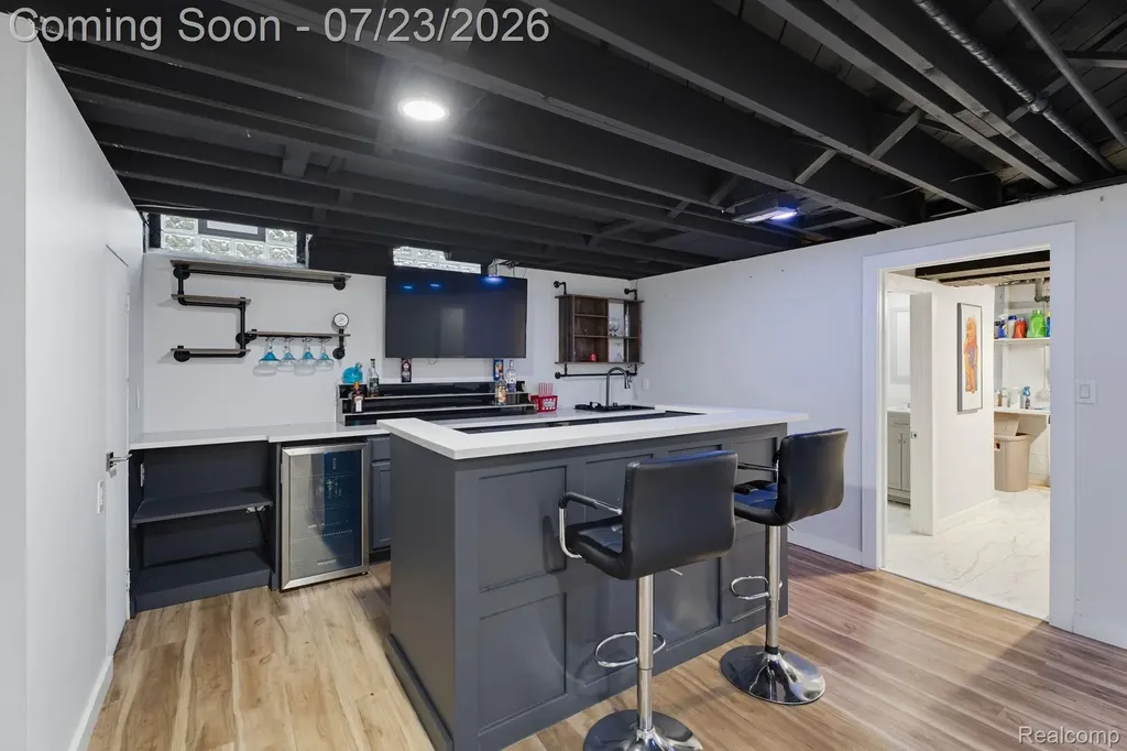 27381 Gail Drive Warren City MI 48093