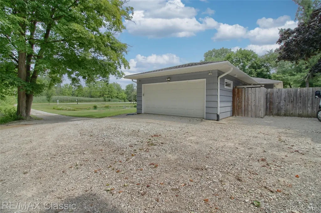 10268 7 Mile Road Salem Township MI 48167