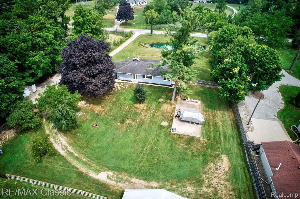 10268 7 Mile Road Salem Township MI 48167