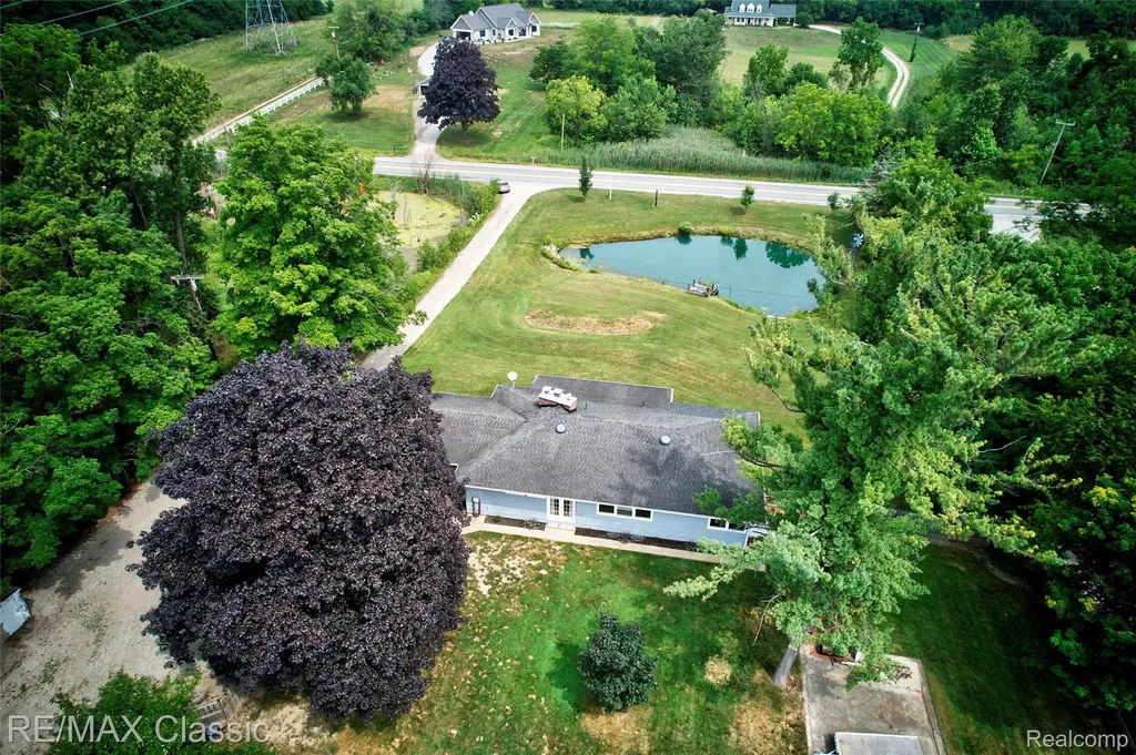 10268 7 Mile Road Salem Township MI 48167