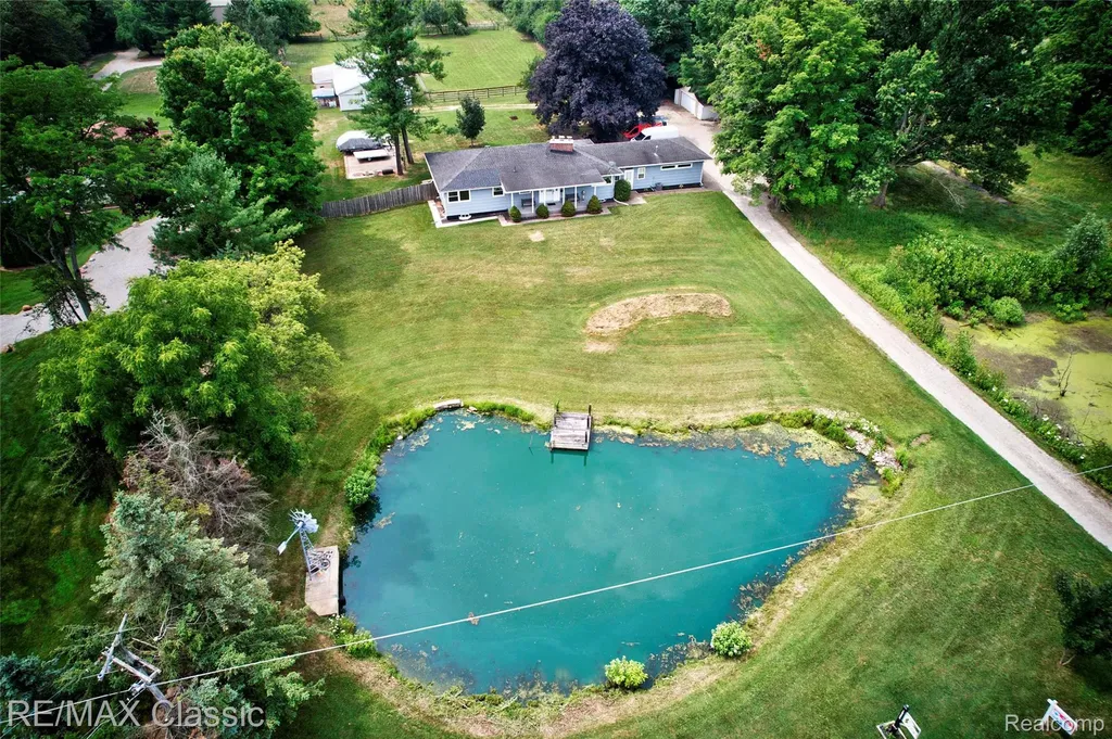 10268 7 Mile Road Salem Township MI 48167