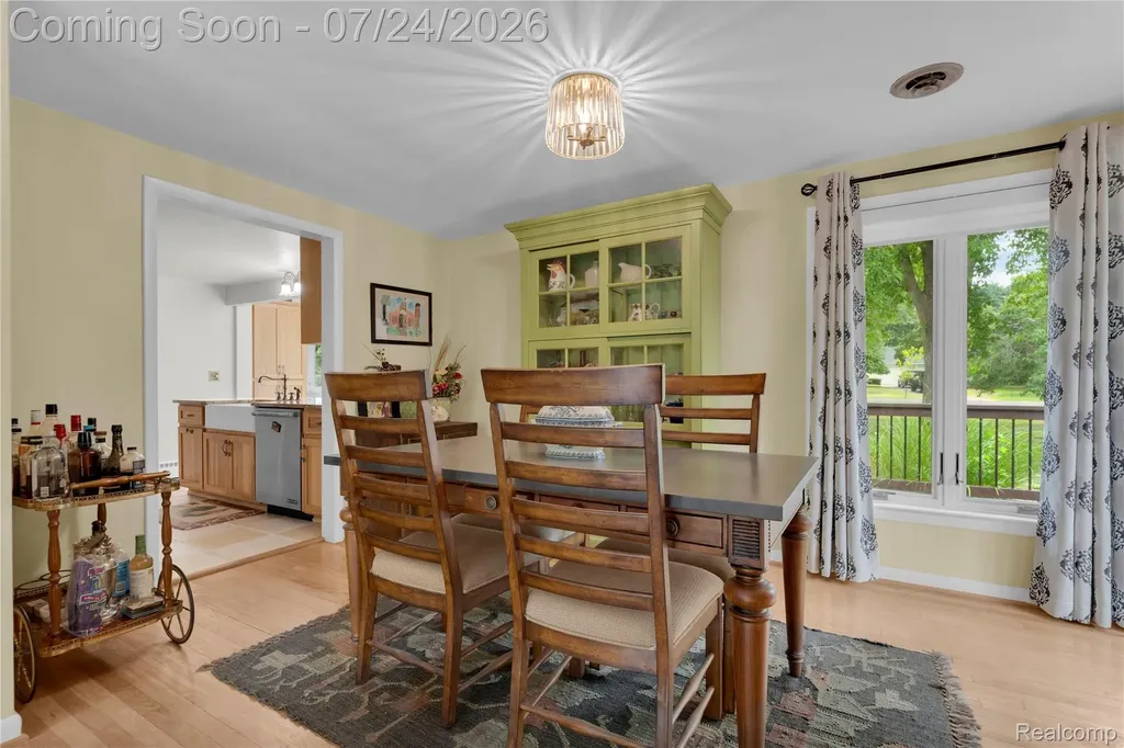 304 Oaklane Drive Rochester Hills City MI 48306