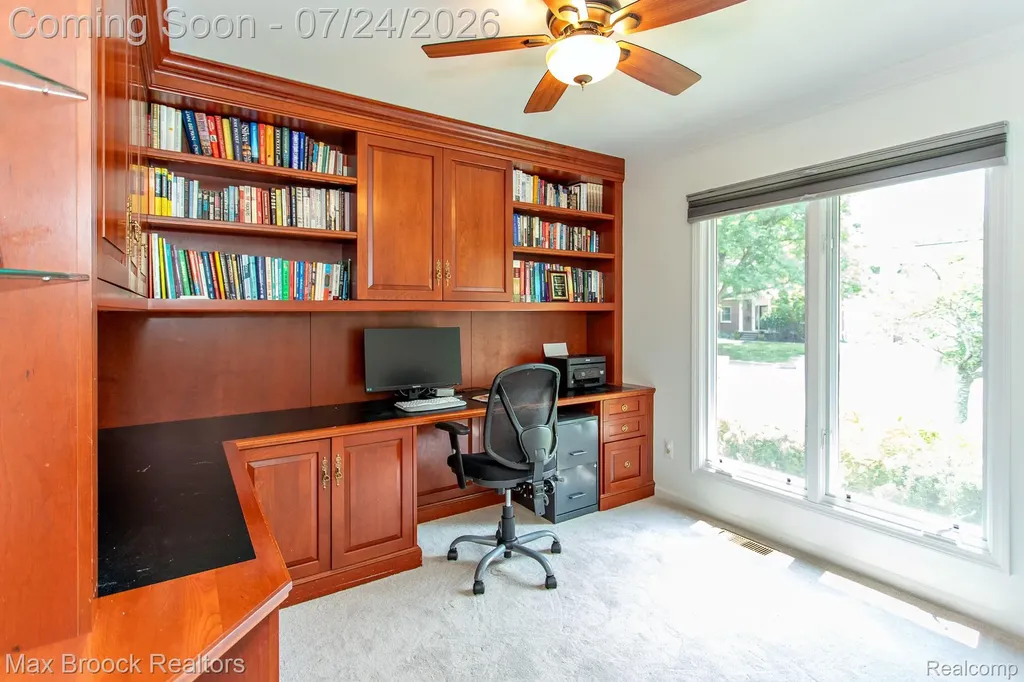 13358 Ludlow Avenue Huntington Woods City MI 48070