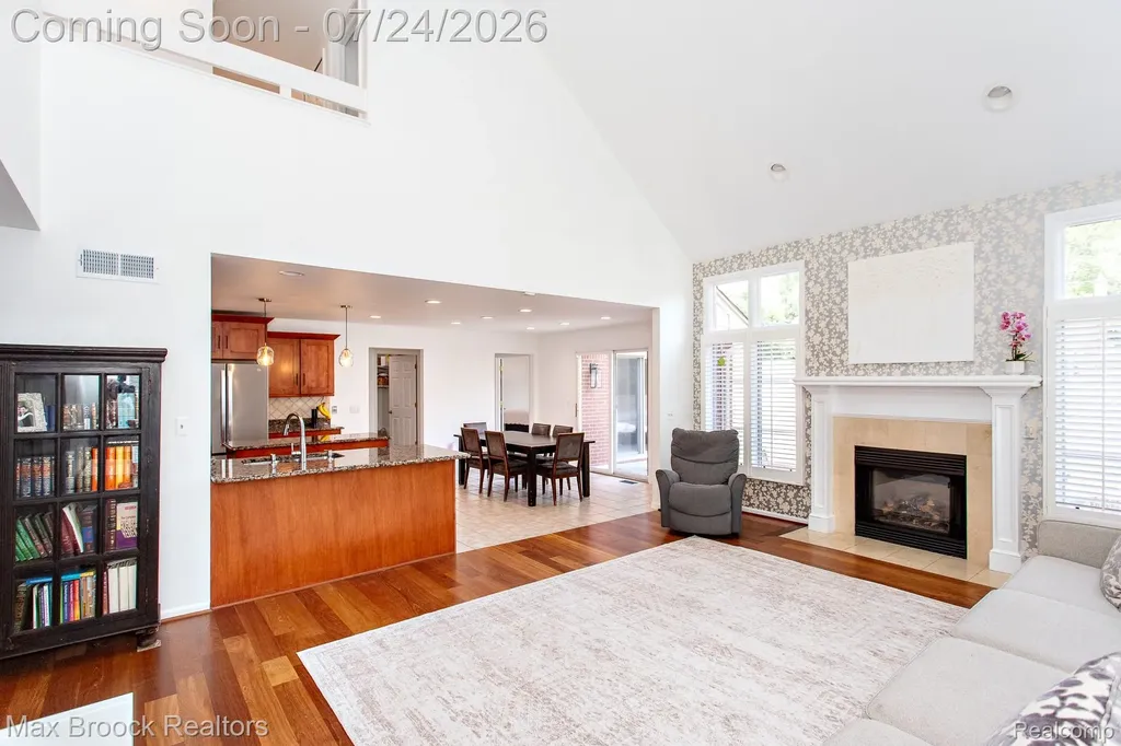 13358 Ludlow Avenue Huntington Woods City MI 48070