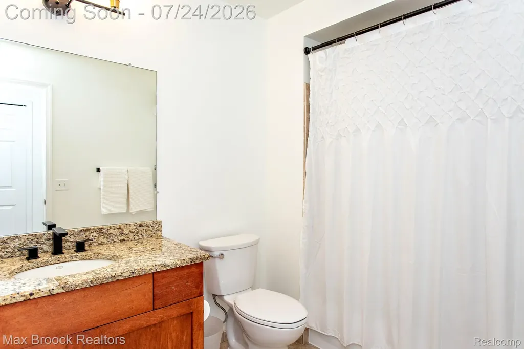 13358 Ludlow Avenue Huntington Woods City MI 48070