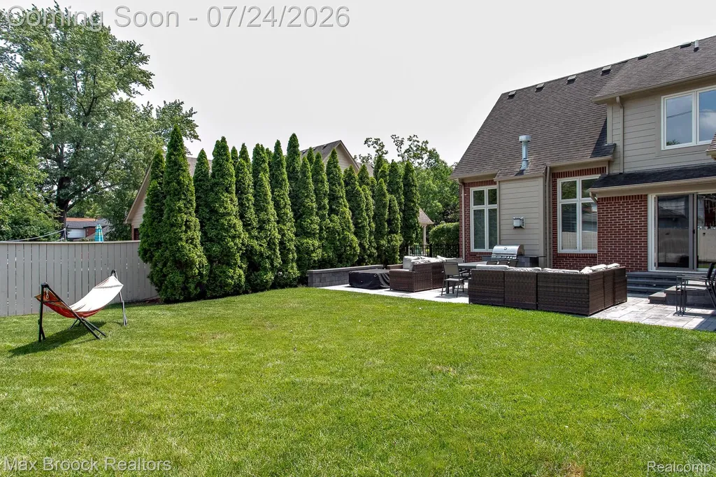 13358 Ludlow Avenue Huntington Woods City MI 48070