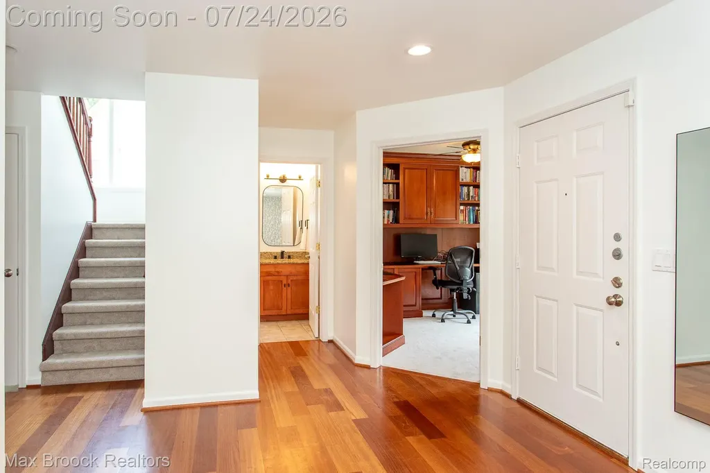 13358 Ludlow Avenue Huntington Woods City MI 48070