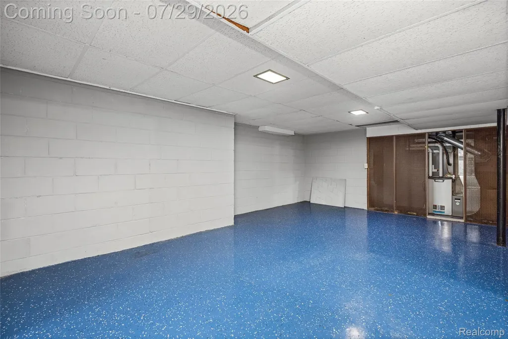 8527 & 8511 Metropolitan Parkway Sterling Heights City MI 48312