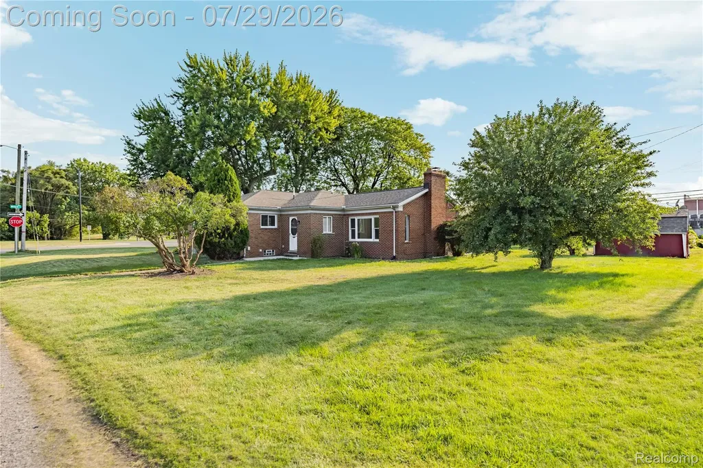 8527 & 8511 Metropolitan Parkway Sterling Heights City MI 48312