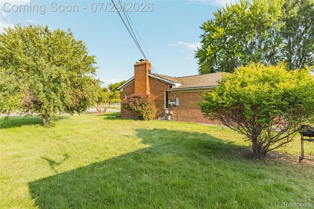 8527 & 8511 Metropolitan Parkway Sterling Heights City MI 48312