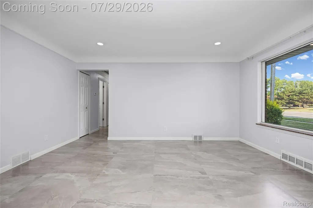 8527 & 8511 Metropolitan Parkway Sterling Heights City MI 48312