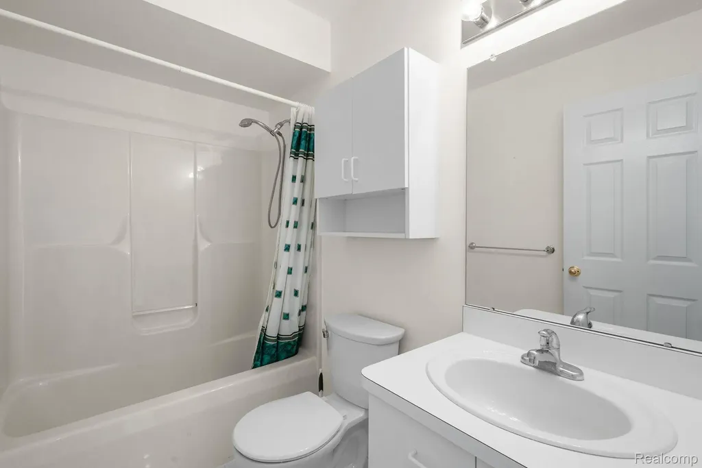 24275 Weathervane Court Novi City MI 48374