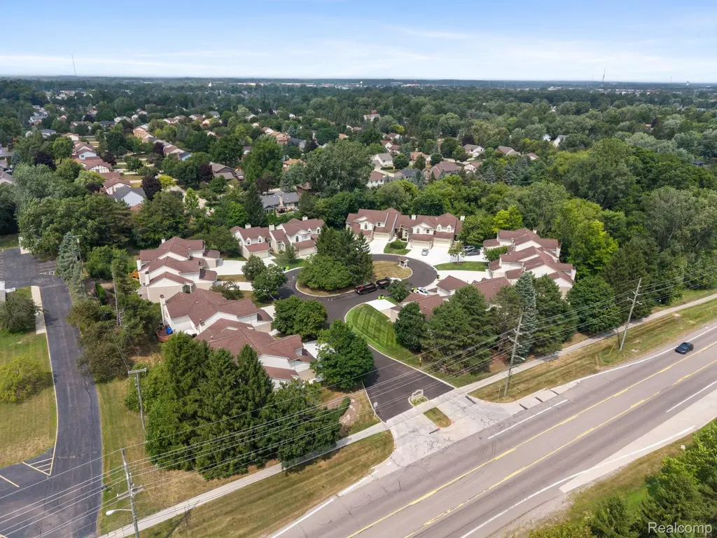 24275 Weathervane Court Novi City MI 48374