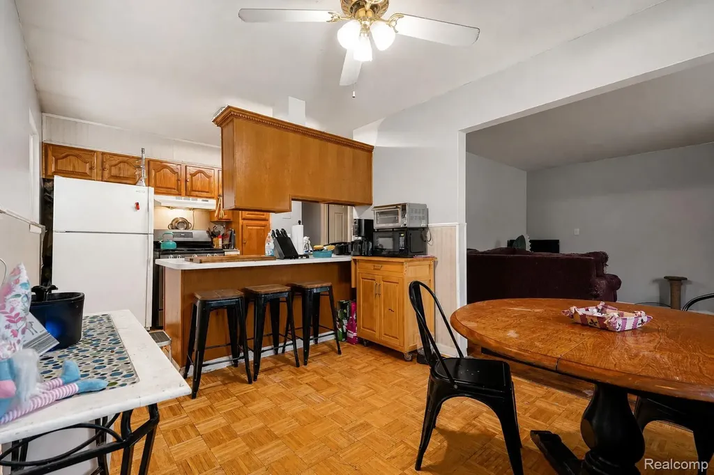 1366 Windham Street Westland City MI 48186
