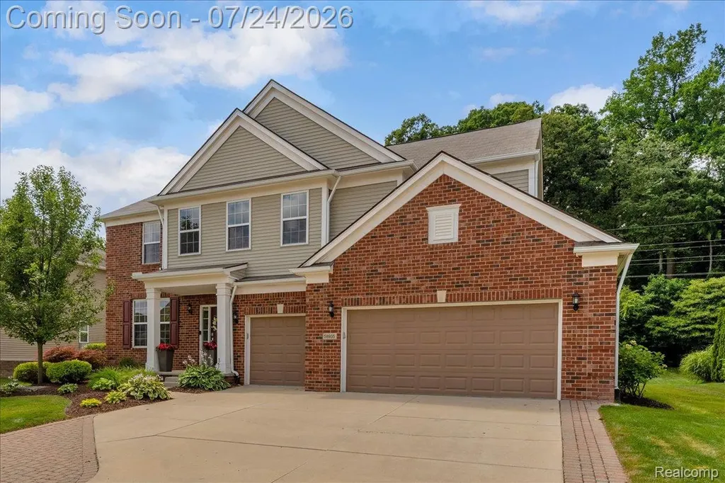58935 Winnowing Circle S Lyon Charter Township MI 48178