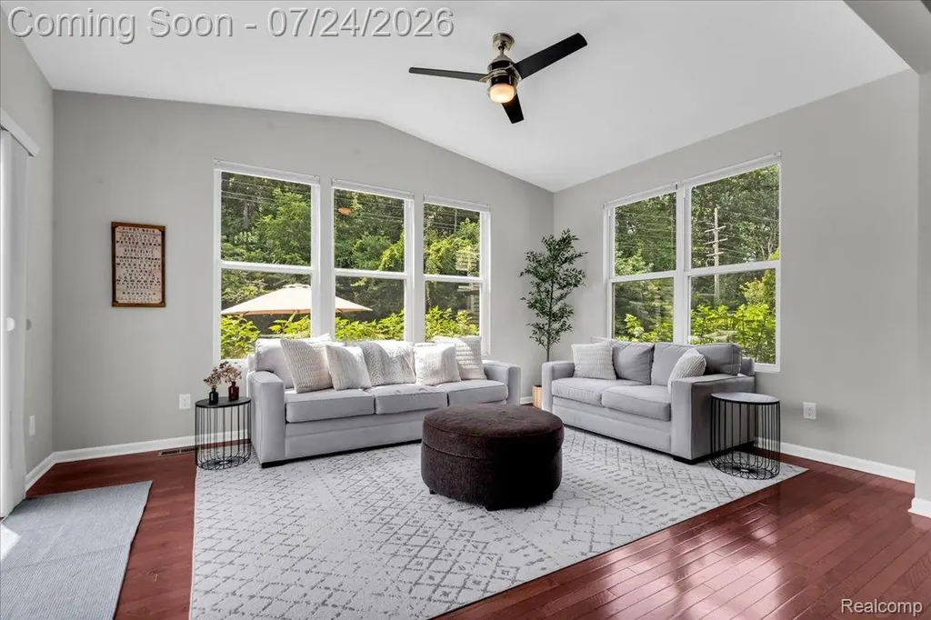 58935 Winnowing Circle S Lyon Charter Township MI 48178