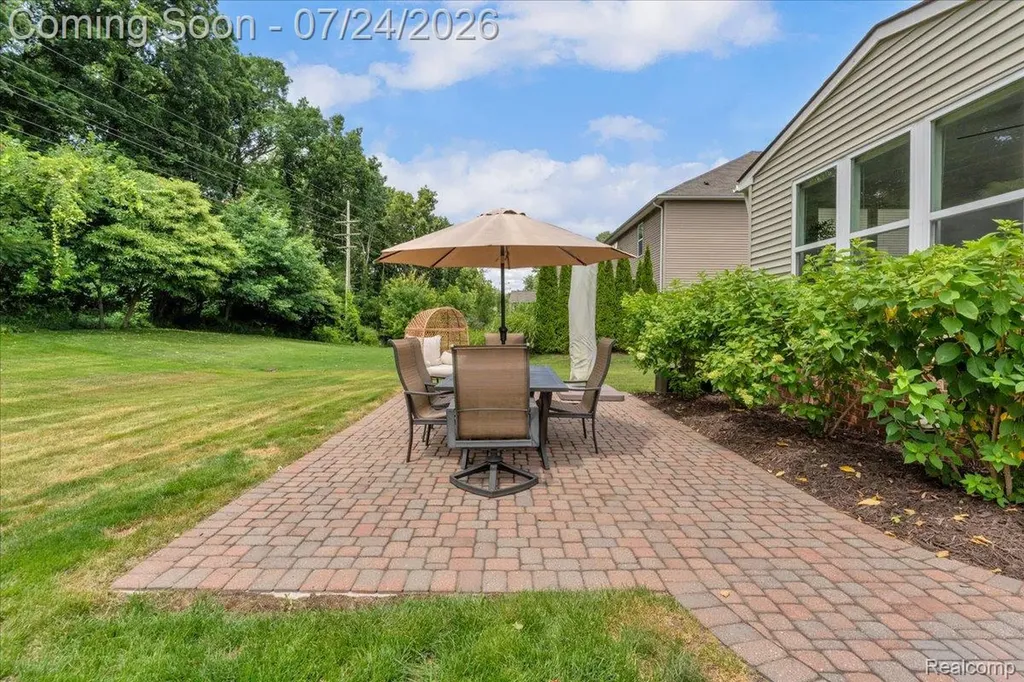 58935 Winnowing Circle S Lyon Charter Township MI 48178