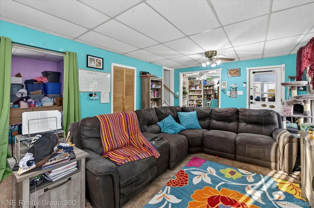 121 Livingston Street Howell City MI 48843