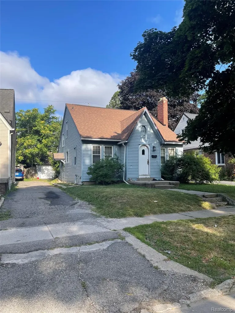123 N Genesee Avenue Pontiac City MI 48341