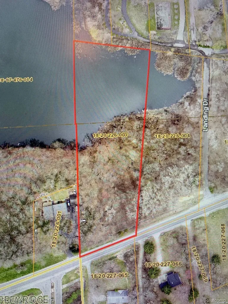 6140 Pontiac Trail West Bloomfield Charter Township MI 48323