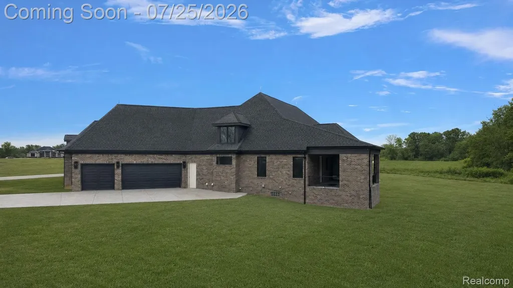 1597 Vista Drive Oakland Charter Township MI 48363