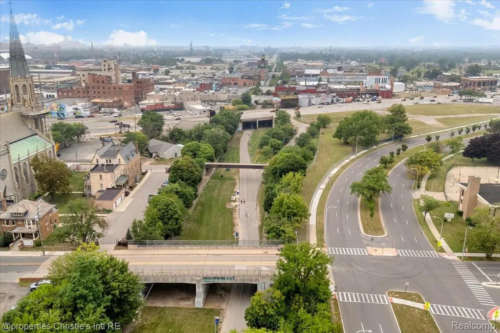2063 Hyde Park Detroit City MI 48207