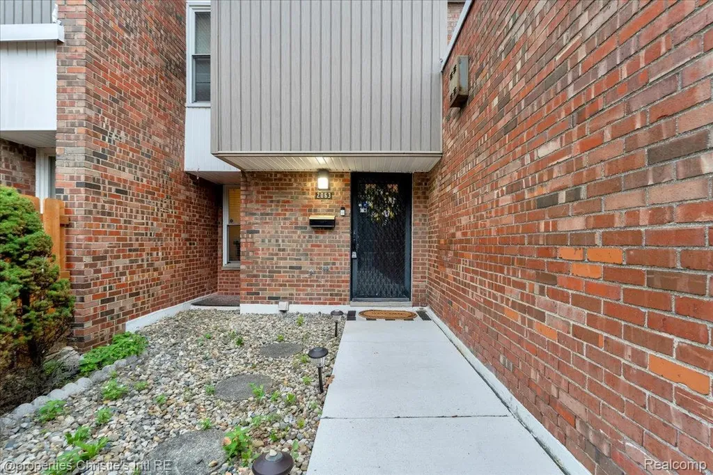 2063 Hyde Park Detroit City MI 48207