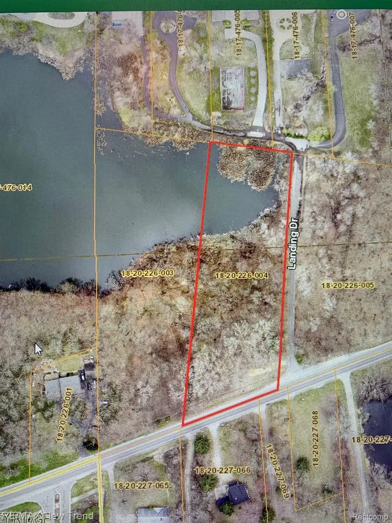 6100 Pontiac Trail West Bloomfield Charter Township MI 48323